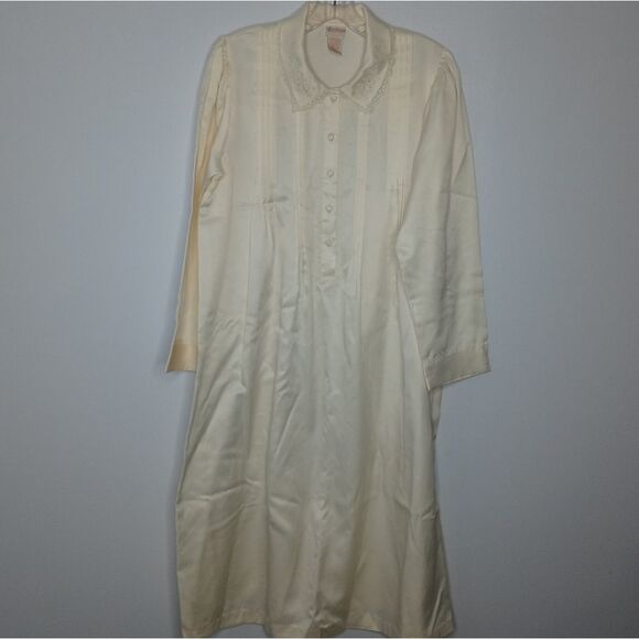 Vintage 70s Barbizon cream nightgown size small - Picture 1 of 6